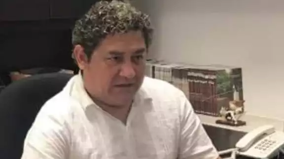Ocupó presidencia del Comité Municipal del Partido Revolucionario Institucional (PRI).