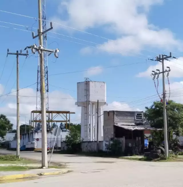 La falla eléctrica se presentó cerca del tanque elevado.