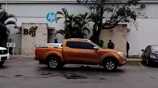 Al interior de la empresa se encontraban 10 personas laborando. Foto: Guillermo Castillo