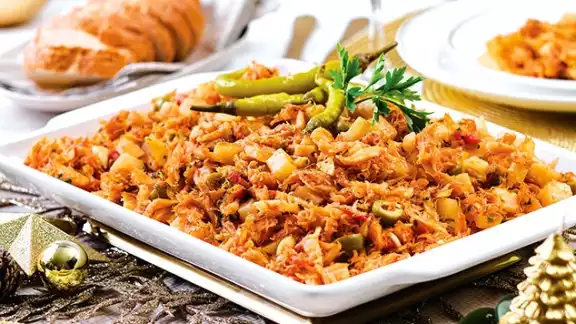 Este plato es un clásico de las cenas de Nochebuena y Año Nuev Este plato es un clásico de las cenas de Nochebuena y Año Nuev