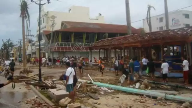 Lo peor, de acuerdo con los científicos, no es la fuerza del aire, sino la lentitud del avance. Wilma es un gran ejemplo