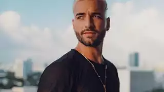 Maluma causa revuelo al mostrarse al natural