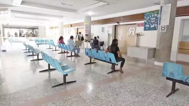 Al menos cuatro trabajadores del Hospital Comunitario de Candelaria presentaron reacciones