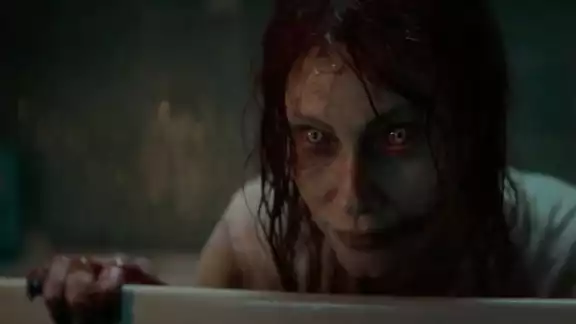 Las críticas han sido demasiado buenas, que decidieron transmitirla en el cine y no en streaming. Foto: Especial