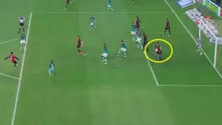 El gol fue dado como legal por el árbitro