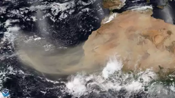 Nube de Polvo del Sahara alcanzará a Yucatán, Quintana Roo y Campeche en estos días Nube de Polvo del Sahara alcanzará a Yucatán, Quintana Roo y Campeche en estos días