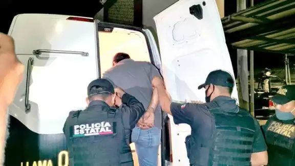 También se dieron 27 infracciones por distintas violaciones a la ley como el uso del cinturón, polarizado, viajar más de dos personas en motocicleta. Foto: José Salazar