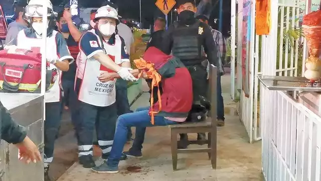 Apuñalan a jóvenes en taquería de Ciudad del Carmen