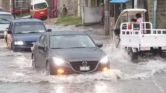 Campeche tendrá una tarde lluviosa debido a una precipaciíón en el Golfo de México Campeche tendrá una tarde lluviosa debido a una precipaciíón en el Golfo de México