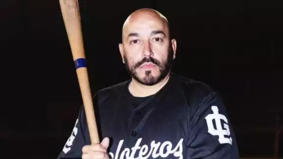 El jugador, Erick Migueles, funge como jardinero derecho en el cuadro felino El jugador, Erick Migueles, funge como jardinero derecho en el cuadro felino