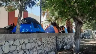 Personal de limpia se llevó carpas, cobijas y ropa de los migrantes