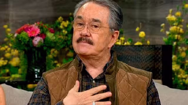 Pedro Sola en portada de revista