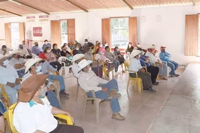Ejidatarios siguen sin recuperarse de las inundaciones, piden ayuda en Palizada