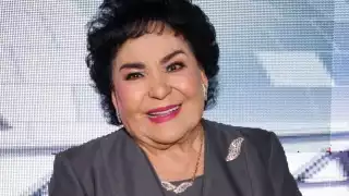 Carmen Salinas continúa en estado de coma, luego de una hemorragia cerebral que causó que la conductora sufriera un desmayo hace un par de semanas