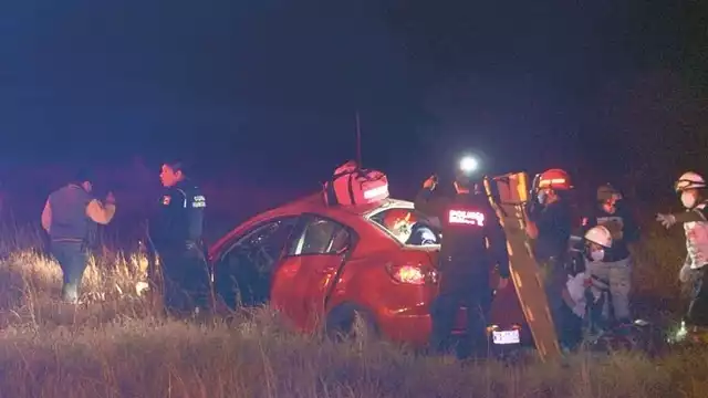 Volcadura deja cinco heridos en carretera Isla Aguada-Sabancuy