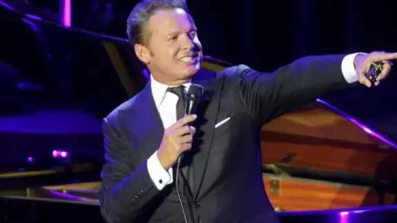 Luis Miguel durante una presentación en México
Luis Miguel durante una presentación en México