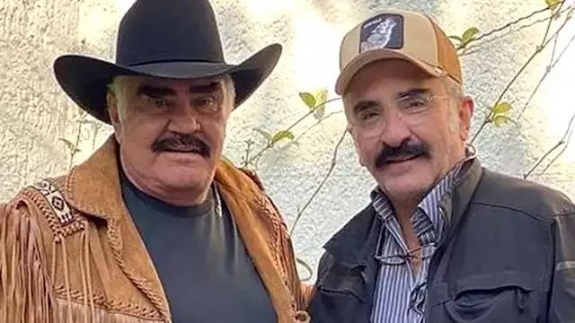 Libro revela que Vicente Fernández Jr. habría sido secuestrado por uno de sus hermanos