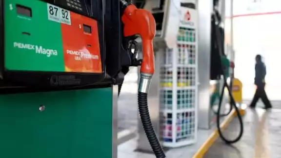 La mezcla mexicana en 83.82 dólares por barril y de seguir subiendo, se acabará por completo el 100 por ciento del IPS La mezcla mexicana en 83.82 dólares por barril y de seguir subiendo, se acabará por completo el 100 por ciento del IPS