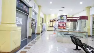 Uno de los centros comerciales más afectados es Palmira, donde la ocupación de espacios se estima en 20 comercios de sus más de 110 locales