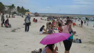 "Con lluvias, los visitantes no sale de su casa y eso nos perjudica” - Ricardo Estrella, artesano