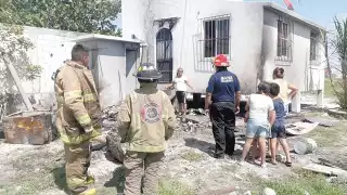 No se registraron personas lesionadas, pero casi la totalidad de sus pertenencias quedaron reducidas a cenizas