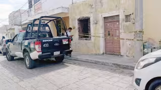 Personal del Semefo acudió para el levantamiento del cadáver y trasladarlo al anfi teatro donde le realizarán la necropsia de ley