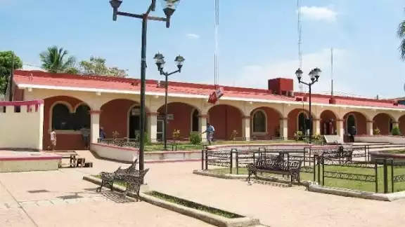 A la fiesta estaba prohibido el ingreso de las esposas