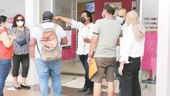 Todos los jóvenes que vayan a cumplir 18 años antes del 6 de junio tendrán que acudir al módulo con sus documentos