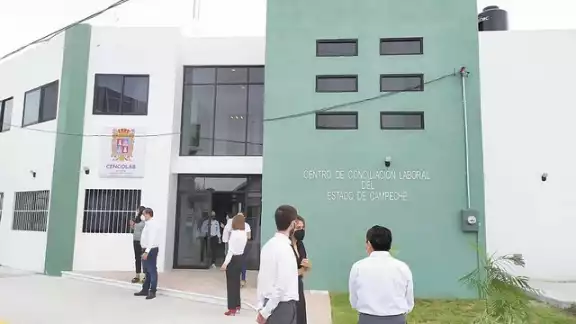 El edificio debió estar listo a finales de noviembre del 2020 El edificio debió estar listo a finales de noviembre del 2020