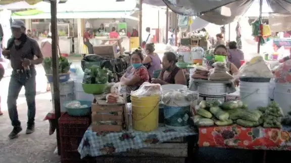 Piden realizar labores de limpieza en el mercado Piden realizar labores de limpieza en el mercado
