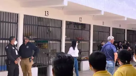 Una riña al interior de las celdas durante la madrugada de este viernes, originó la movilización de los custodios del Cereso Una riña al interior de las celdas durante la madrugada de este viernes, originó la movilización de los custodios del Cereso
