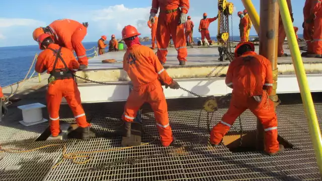 Empresarios advierten una crisis similar a la de 1994 por problemas en PEMEX