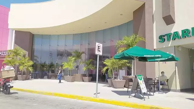 Actualmente existe un amparo federal que exime al centro comercial de pagar este impuesto