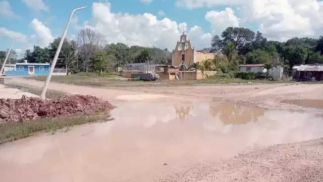 Vecinos denuncian que el ayuntamiento gastó un millón 200 mil pesos en alcantarillado del Centro que no termino