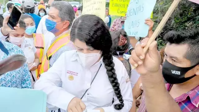 Denuncian que el comisario ejidal Rafael Ruiz Caamal sólo otorgó un millón 300 mil pesos a 91 ejidatarios, cuando son 195. Foto: Alan Gómez