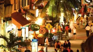 Tras el hecho, la zona fue blindada por las autoridades policiacas.