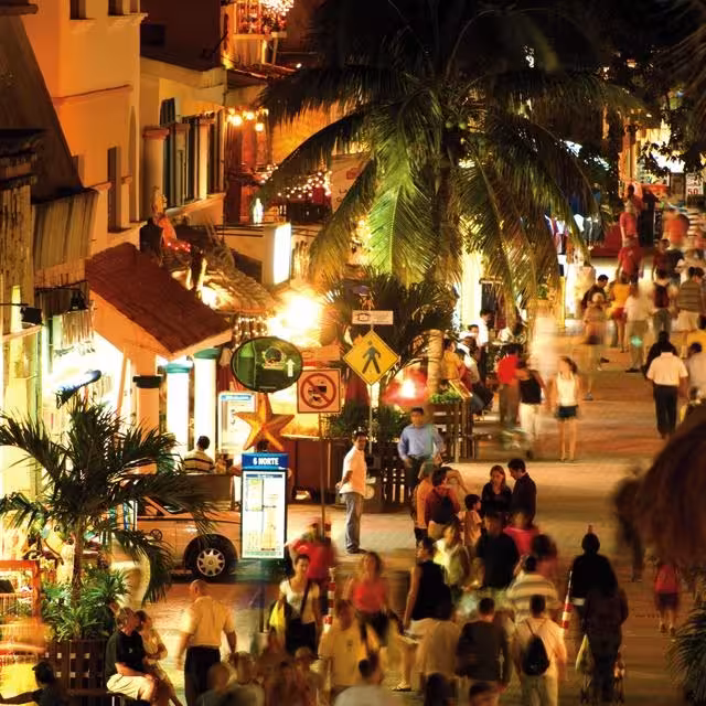 Tras el hecho, la zona fue blindada por las autoridades policiacas.