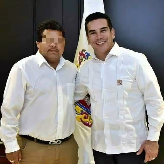 El líder sindical fue detenido cuando viajaba en una camioneta con varias personas y armas de fuego