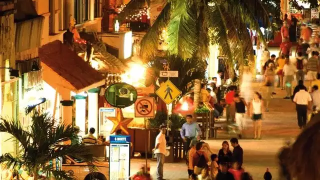 Tras el hecho, la zona fue blindada por las autoridades policiacas.