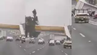 El tráiler terminó chocado a la altura del puente de Santo Tomas Chiconautla