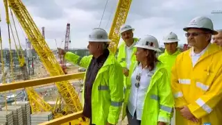 El presidente estuvi acompañado de la secretaria de Energía, Rocío Nahle; el director de Pemex, Octavio Romero Oropeza; y del gobernador de Tabasco, Carlos Merino. Foto: Captura de pantalla