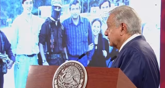 Imágenes fueron compartidas en las que aparece AMLO, Rosario Ibarra y hasta Cuauhtémoc Cárdenas