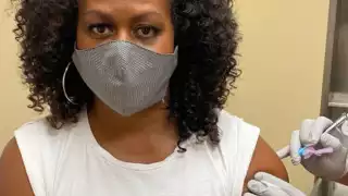 Recibe vacuna contra Covid-19