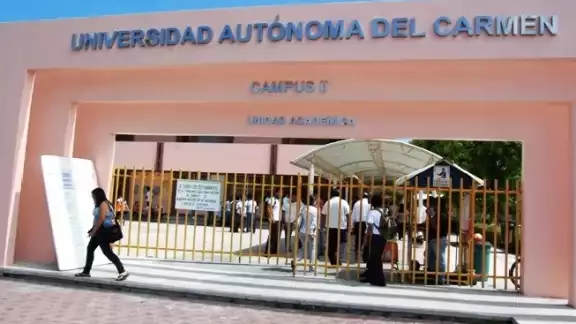 Ante la toma de posesión como rector de la Unacar, los alumnos mostraron su inconformidad por medio de las redes sociales Ante la toma de posesión como rector de la Unacar, los alumnos mostraron su inconformidad por medio de las redes sociales