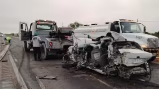 Fatal choque en la Mérida-Campeche deja un muerto y paraliza la carretera