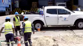 Más de 400 mil   quintanarroenses de la zona norte, lidian por falta de agua  pese a tener suministro entubado