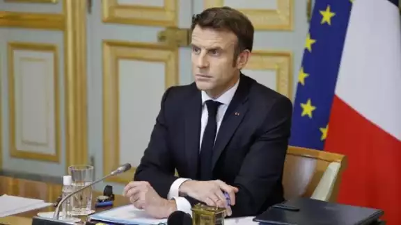 Macron anuncia la entrega de sistemas de defensa antiaérea a Ucrania Macron anuncia la entrega de sistemas de defensa antiaérea a Ucrania