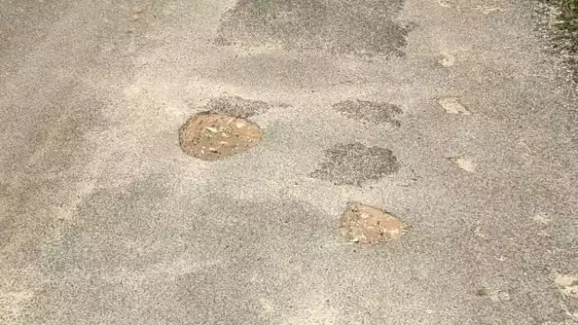 En el tramo, con extensión de 4 kilómetros, donde quienes más circulan son los motociclistas, ya se realizó bacheo, pero de no duró mucho la reparación