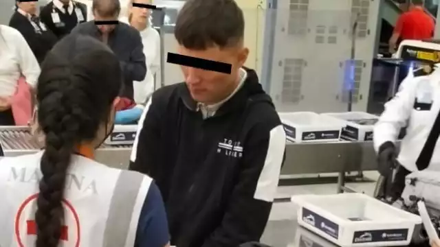 El hombre de origen sueco intentaba pasar con la droga en una maleta, por lo que fue detenido en el acto