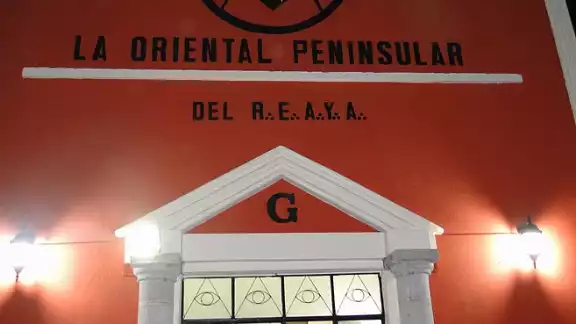 Gran Logia Unida Alma Mexicana es presidida por la Muy Respetable Gran Maestra María Elena Orta García.